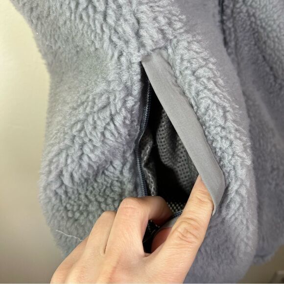 Patagonia Women’s Purple Retro X Vest XL - Picture 6 of 10